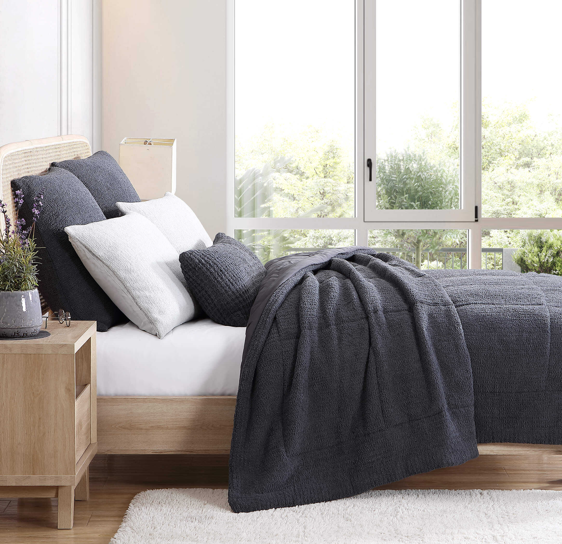 Snug + Lumiére Sham Set