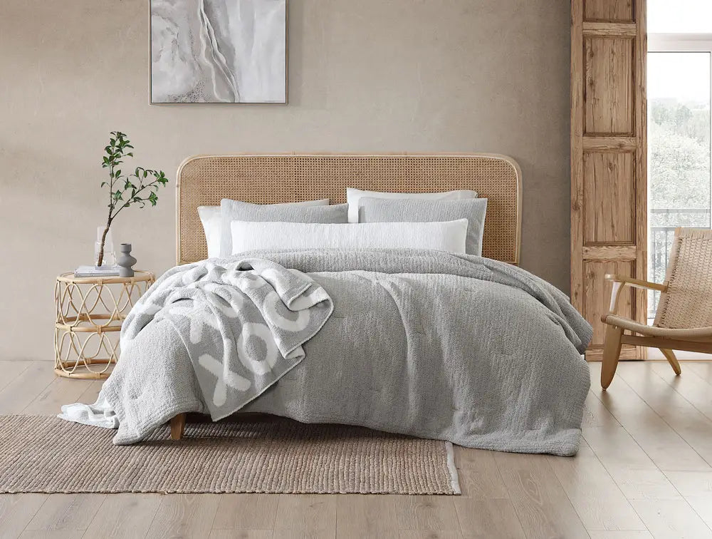 Snug + Lumiére Sham Set