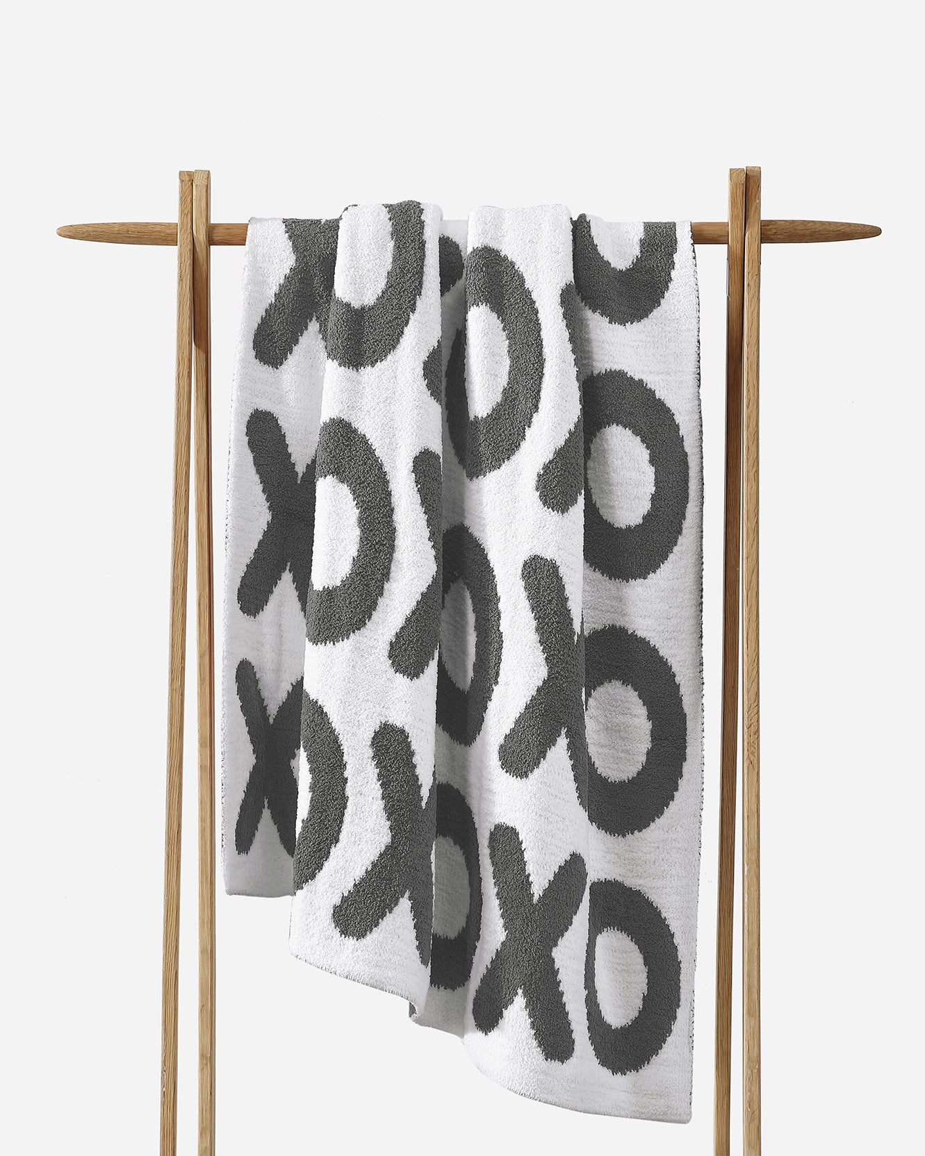 Xoxo Throw