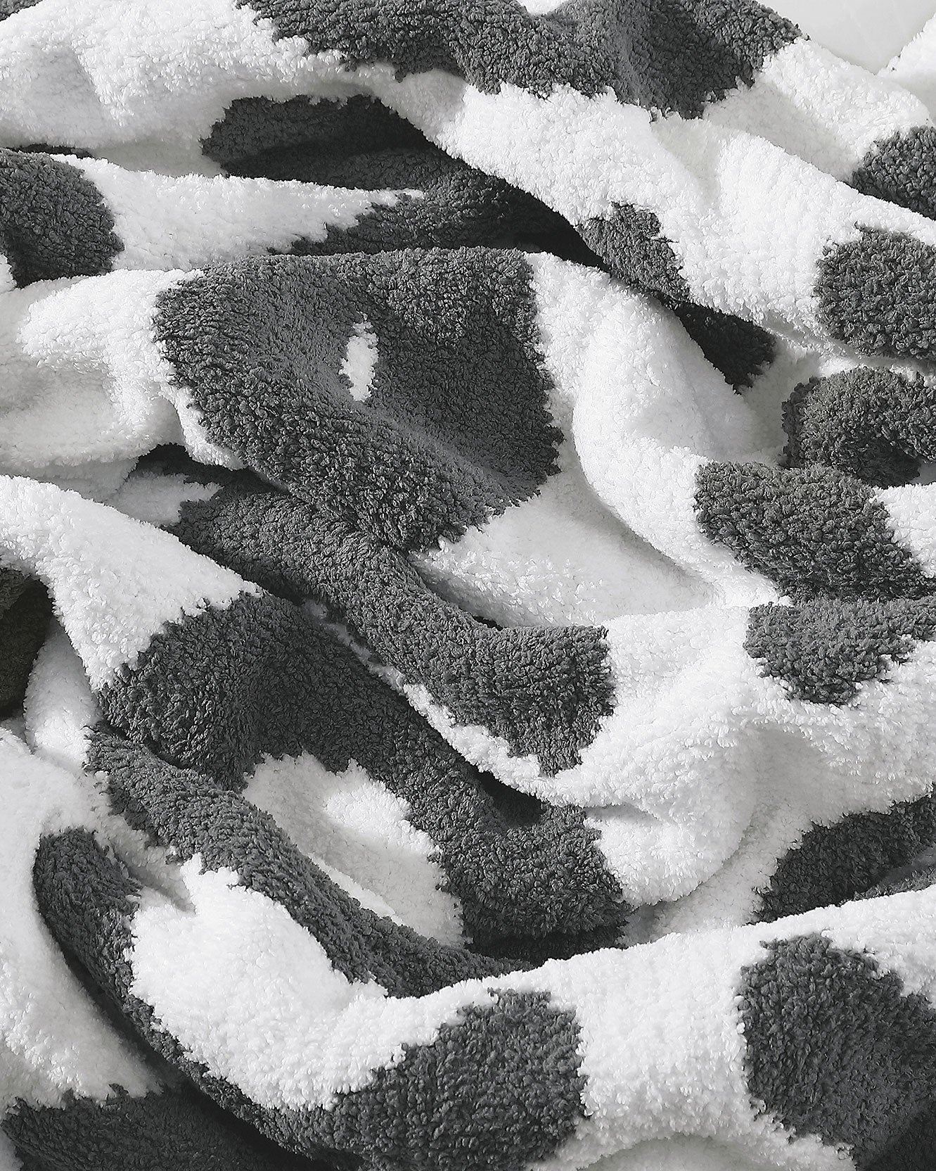 Xoxo Throw