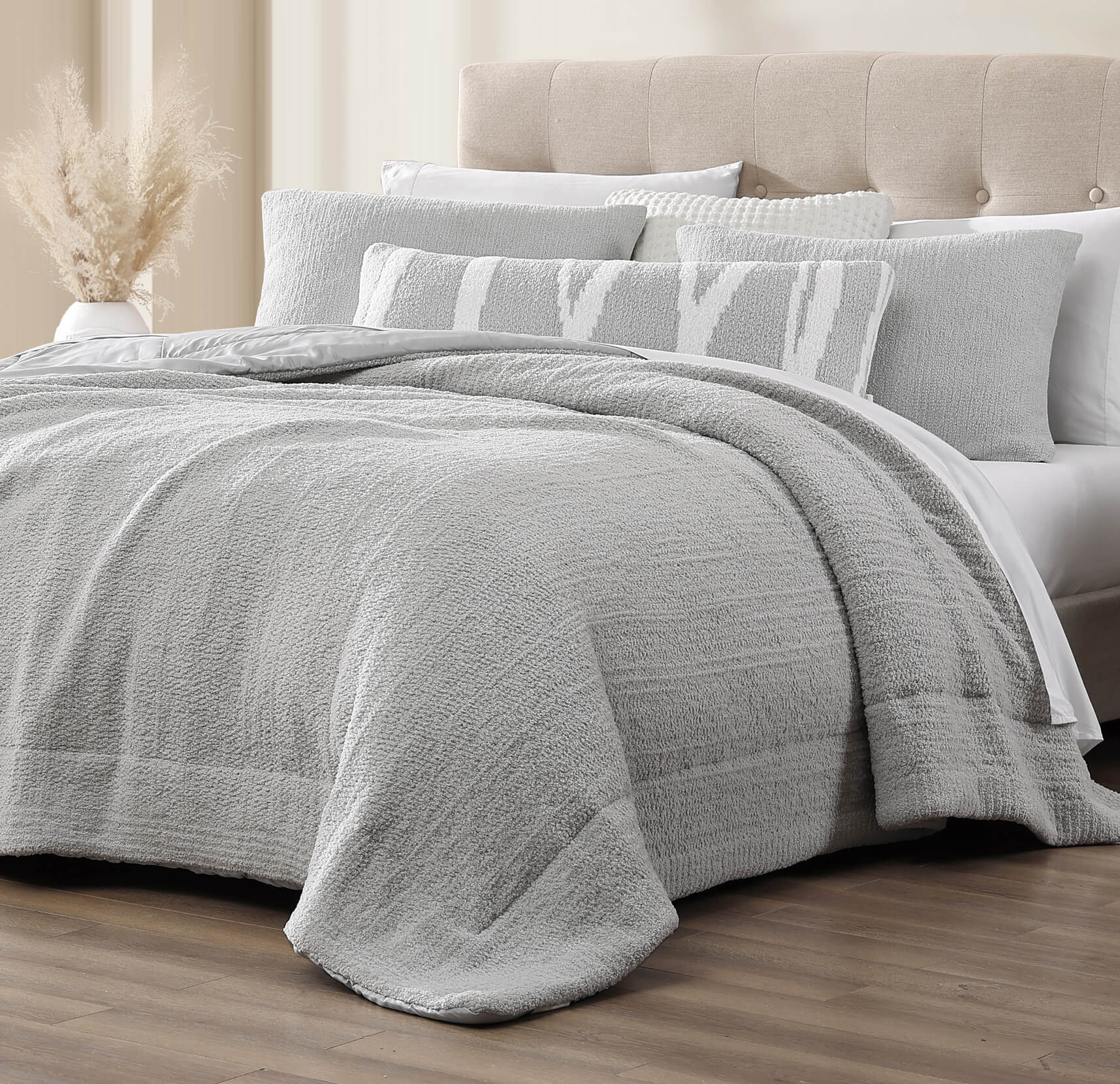 Snug + Lumiére Sham Set