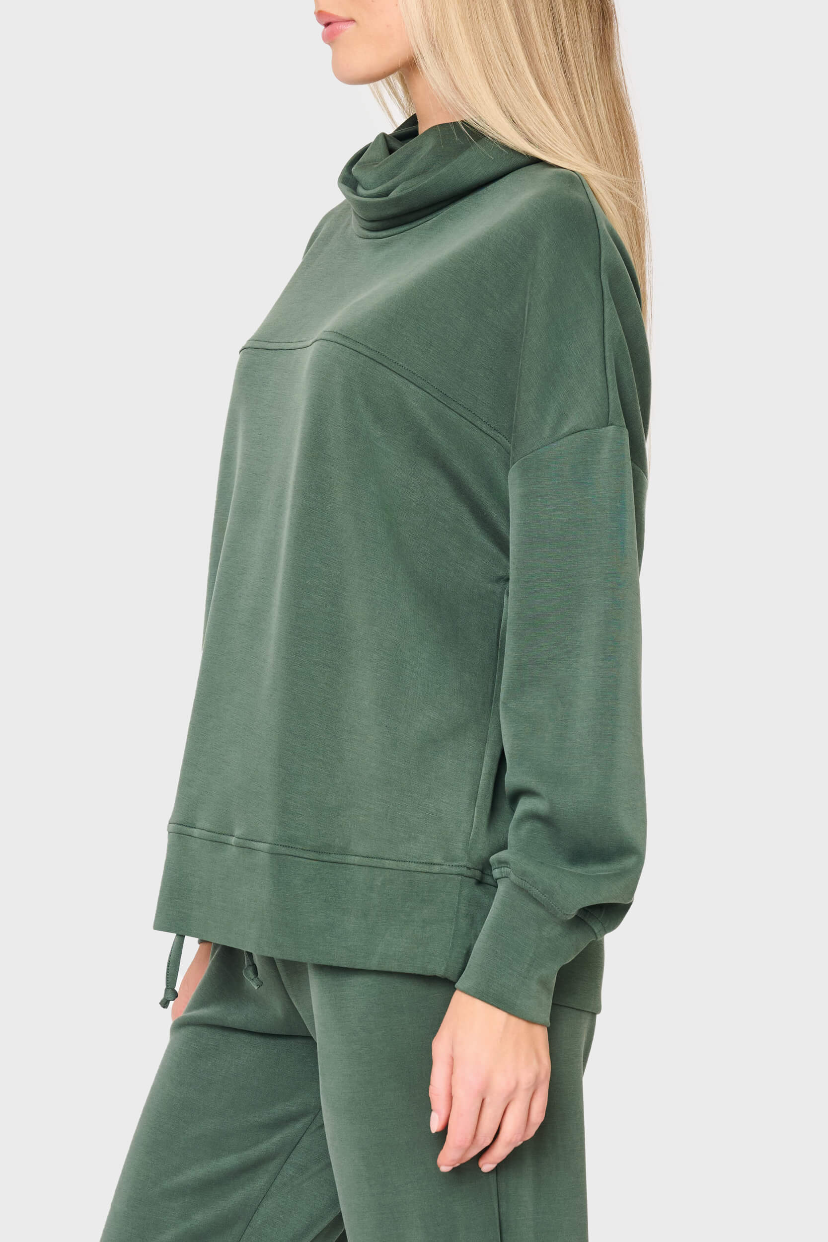 Cloud Scuba Mock Neck Everywhere Top