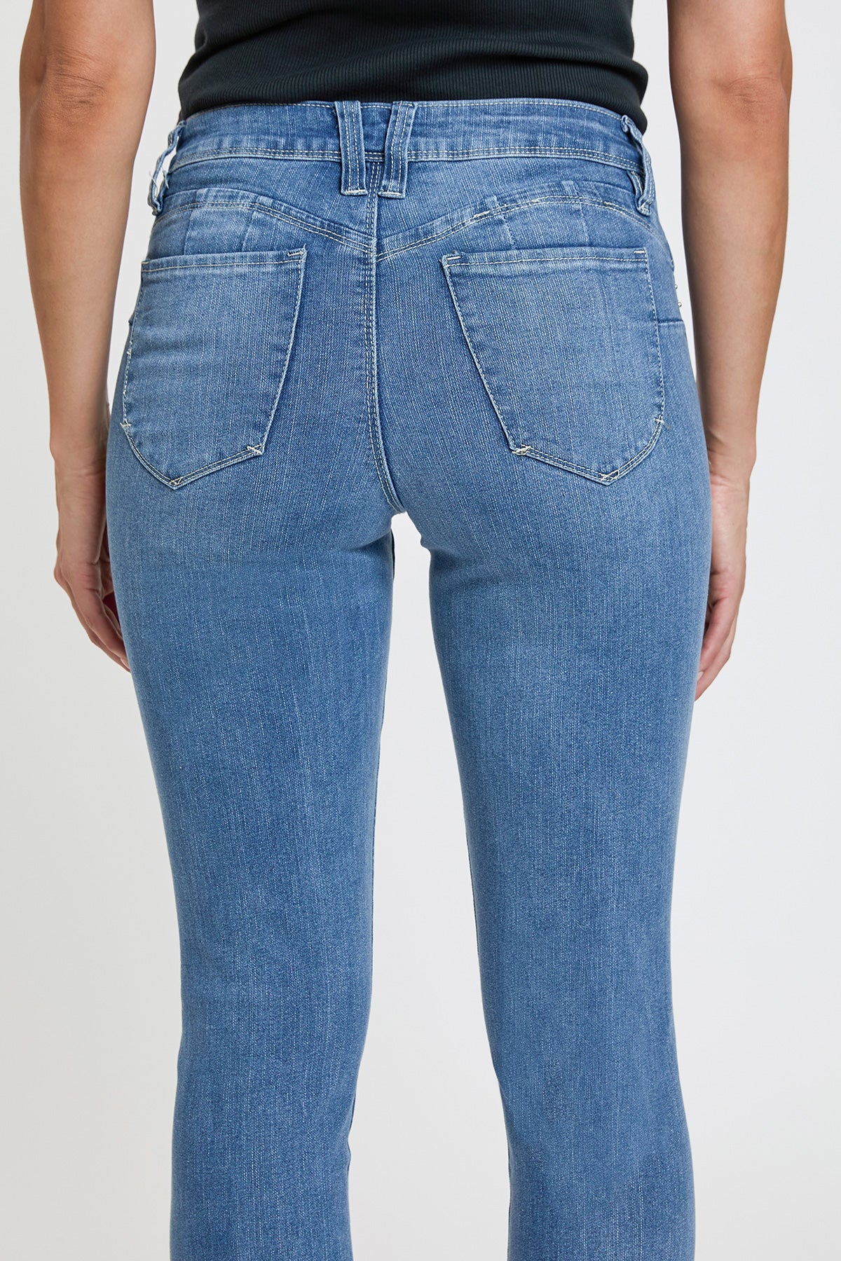 Women's High Rise Curve Confidence Wannabettabutt Bootcut Jeans