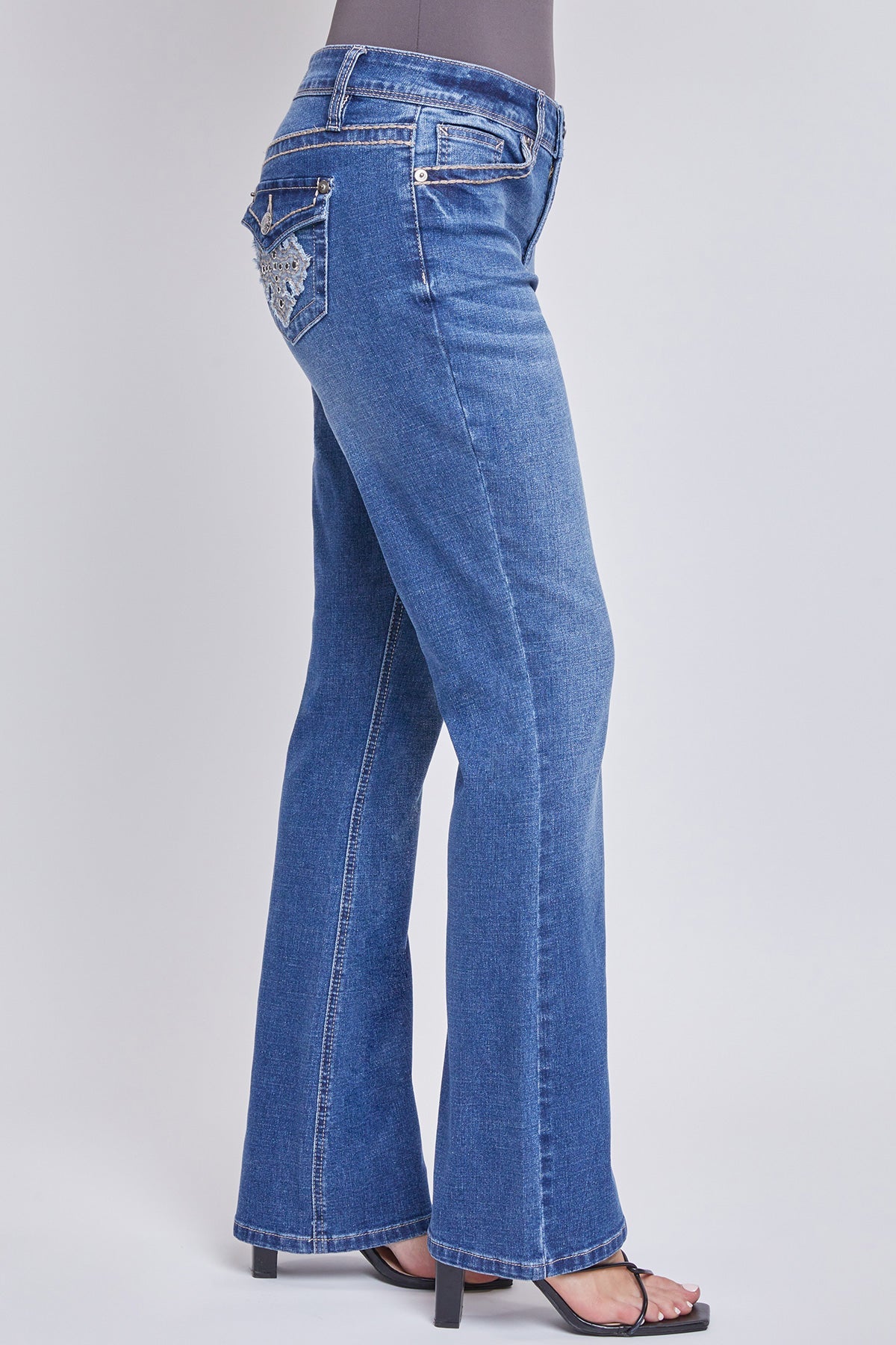 Women’s Mid-rise Studded Cross Flap Pocket Bootcut Jean
