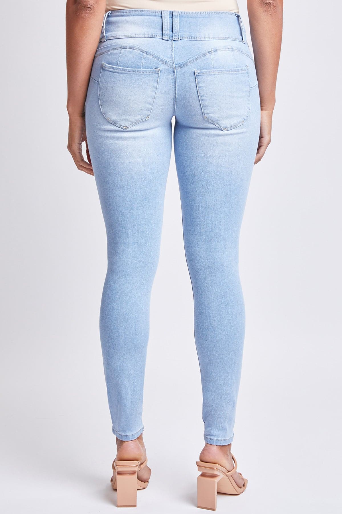 Women's Wannabettabutt Skinny Jeans