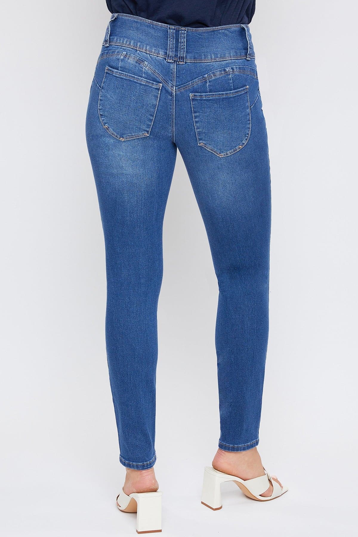 Women's Wannabettabutt Skinny Jeans