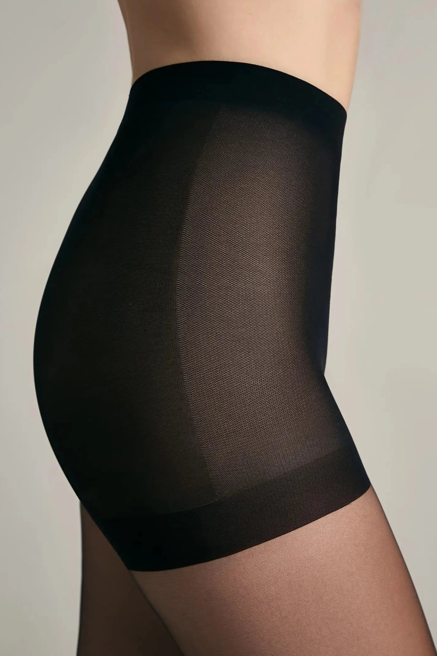 Tights Conte Balance 15 Den - Push-up Effect