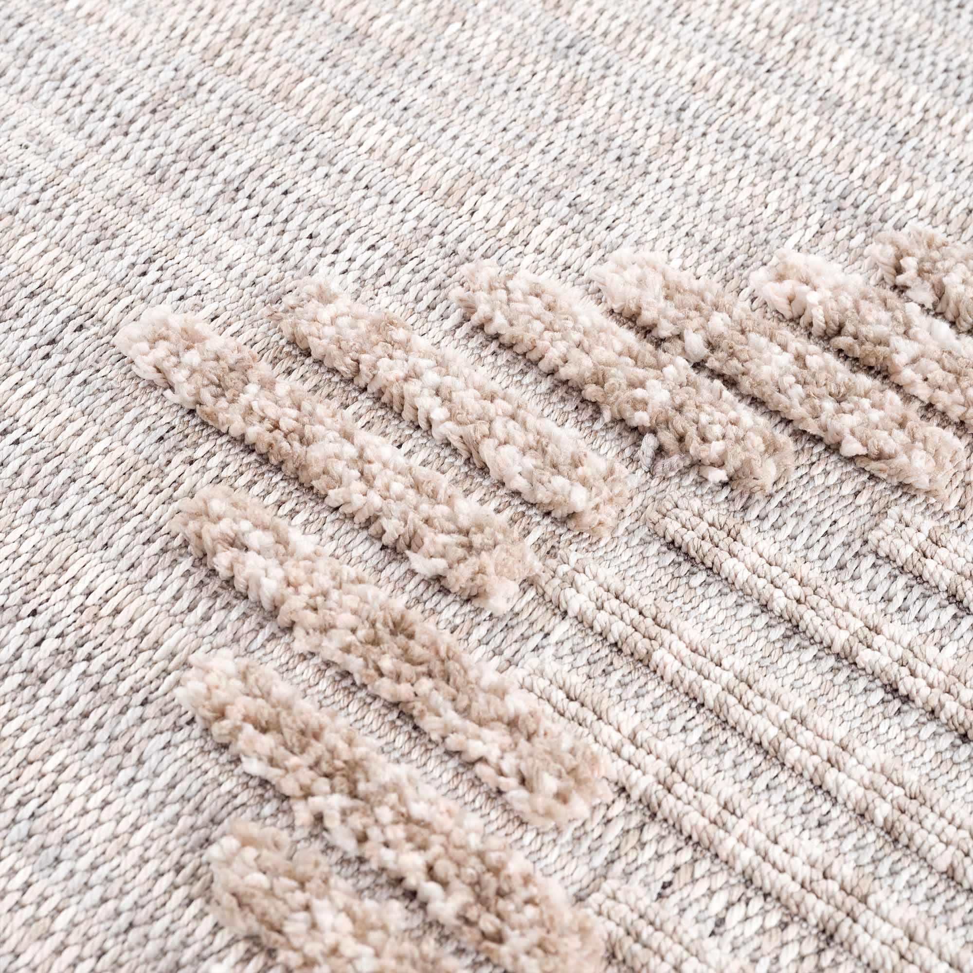Maulawin High-low Rustic Rug