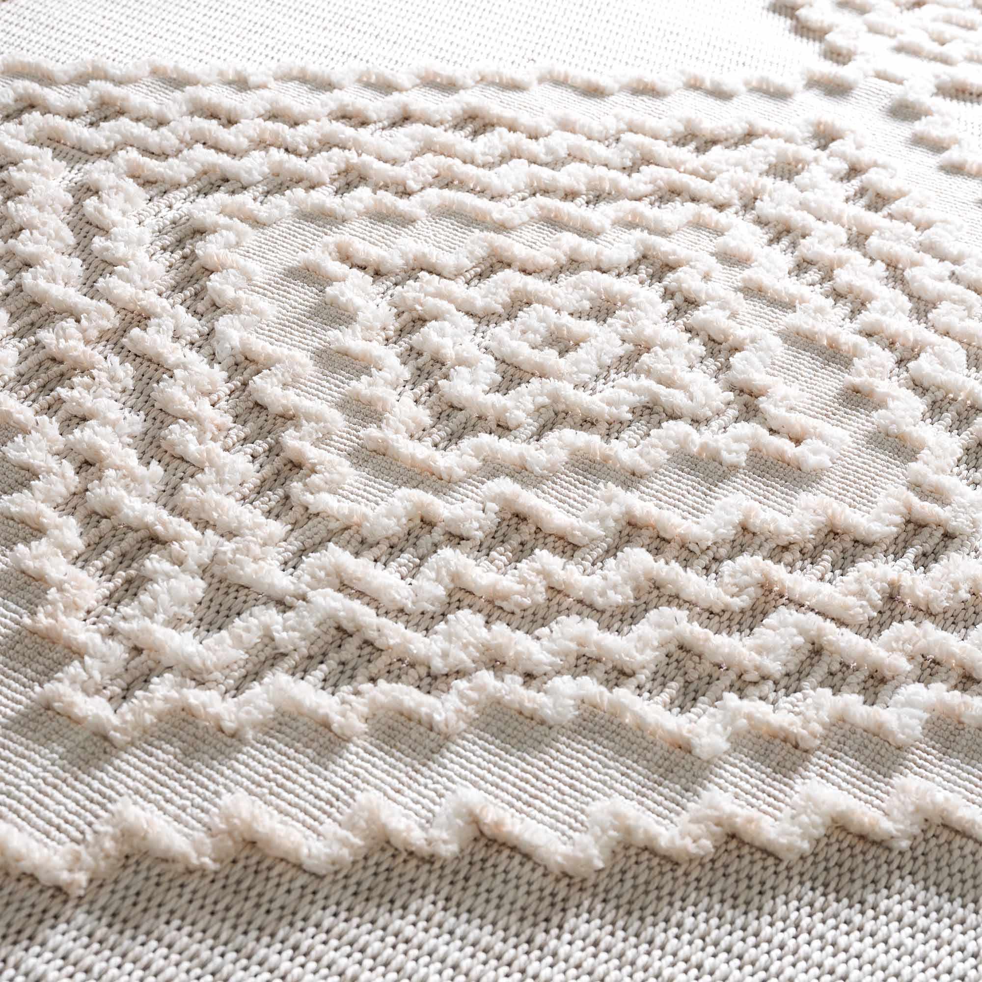 Rosales High-low Rustic Rug