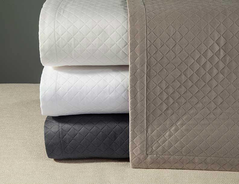 Diamante Yardage