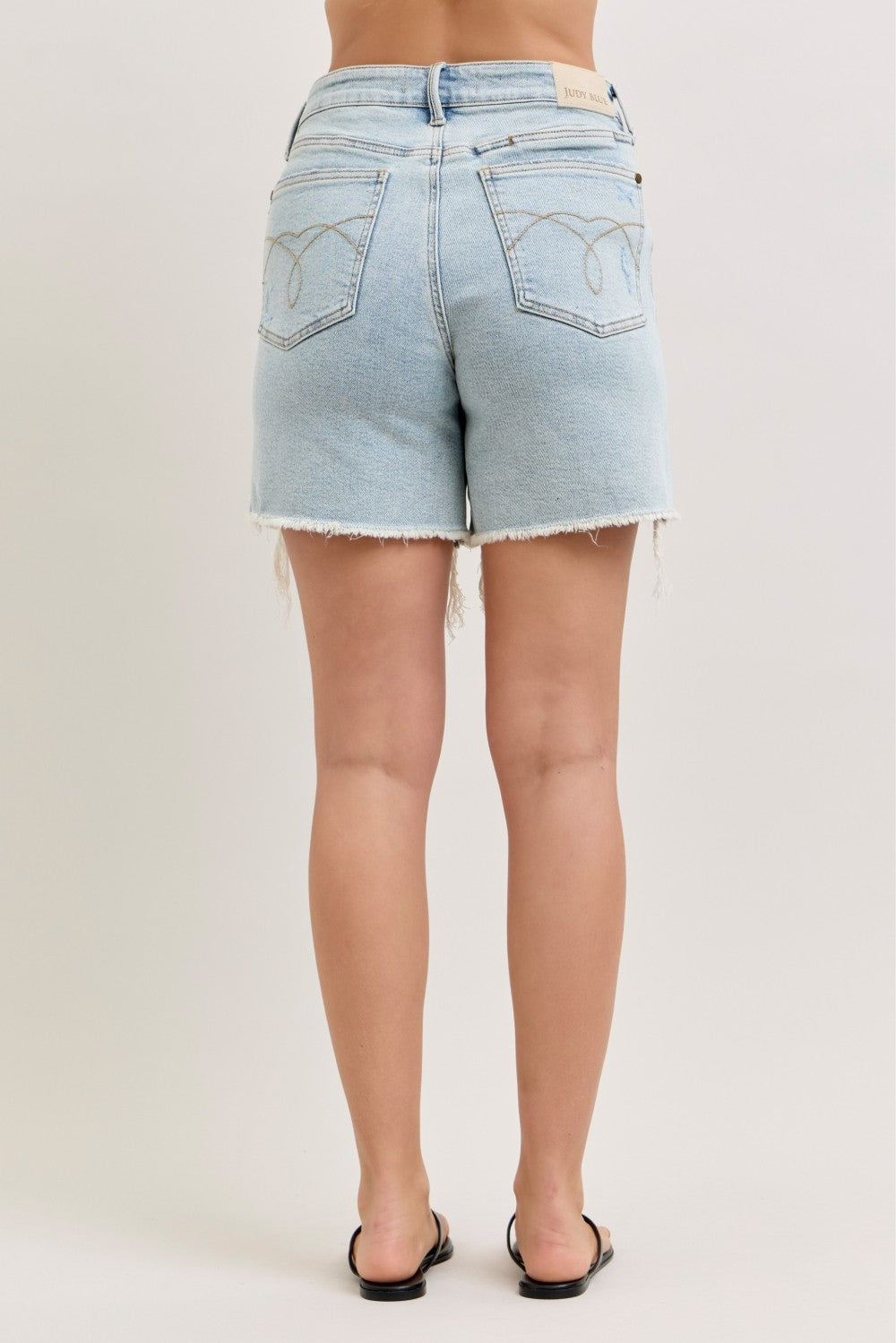 Judy Blue High-waisted Rigid Magic Dad Short Wwith Cell Phone Back Pockets