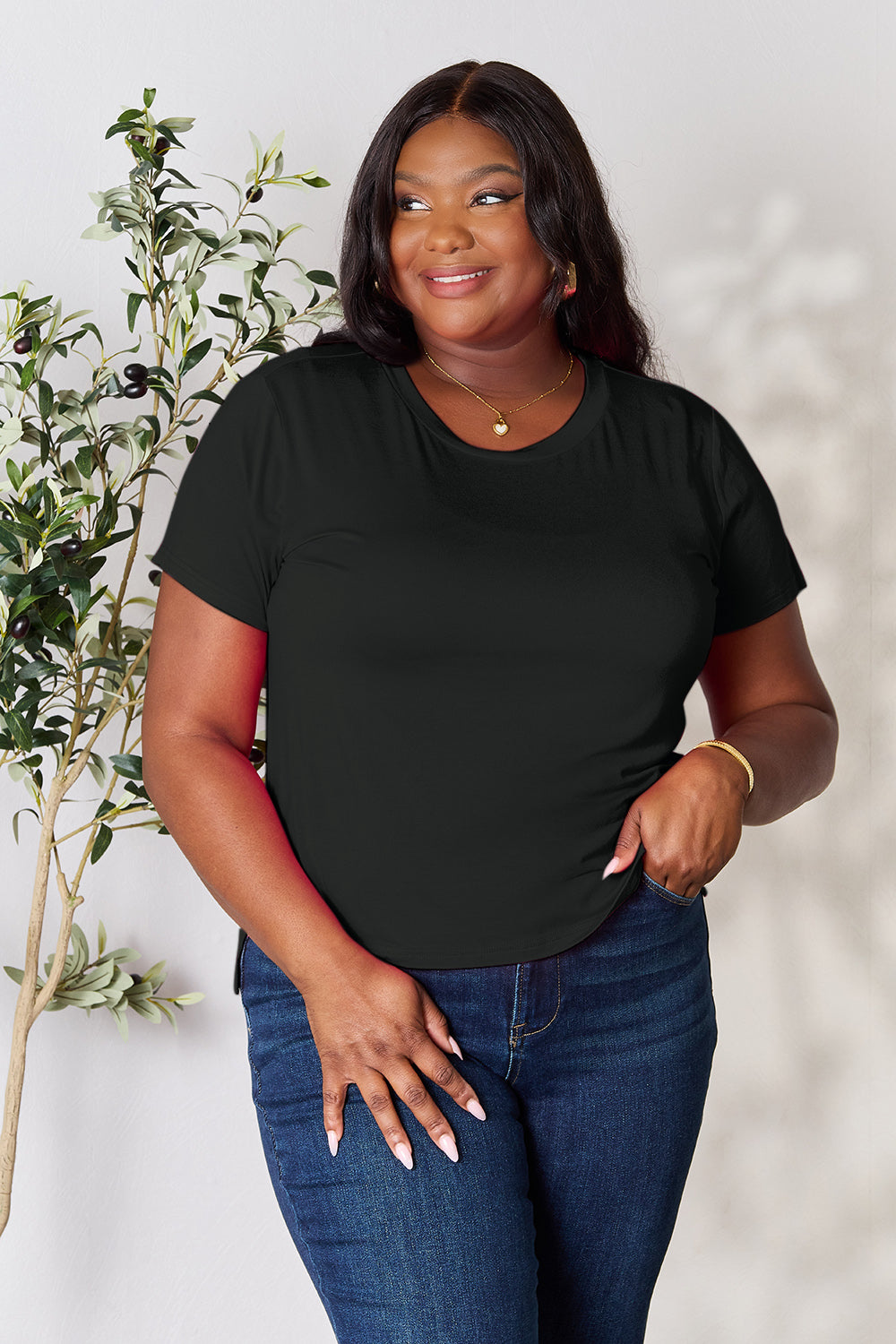 Basic Bae Full Size Round Neck Short Sleeve T-shirt