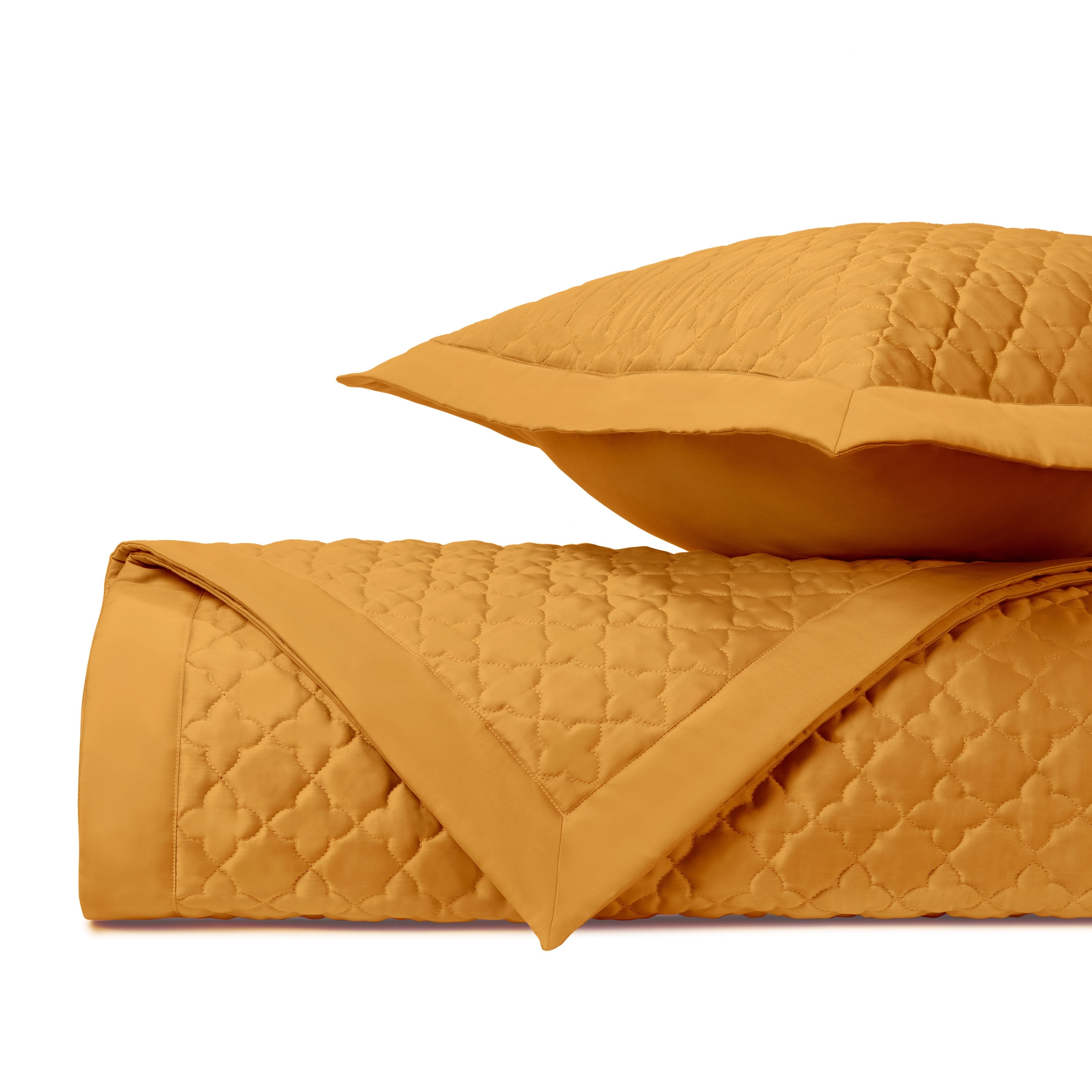 Clover Quilted Coverlet Set