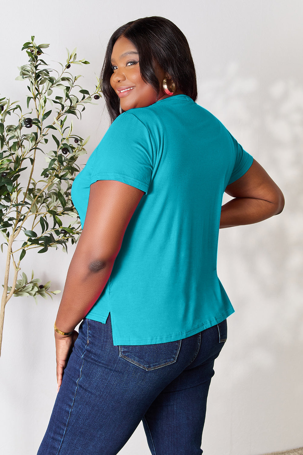 Basic Bae Full Size Round Neck Short Sleeve T-shirt