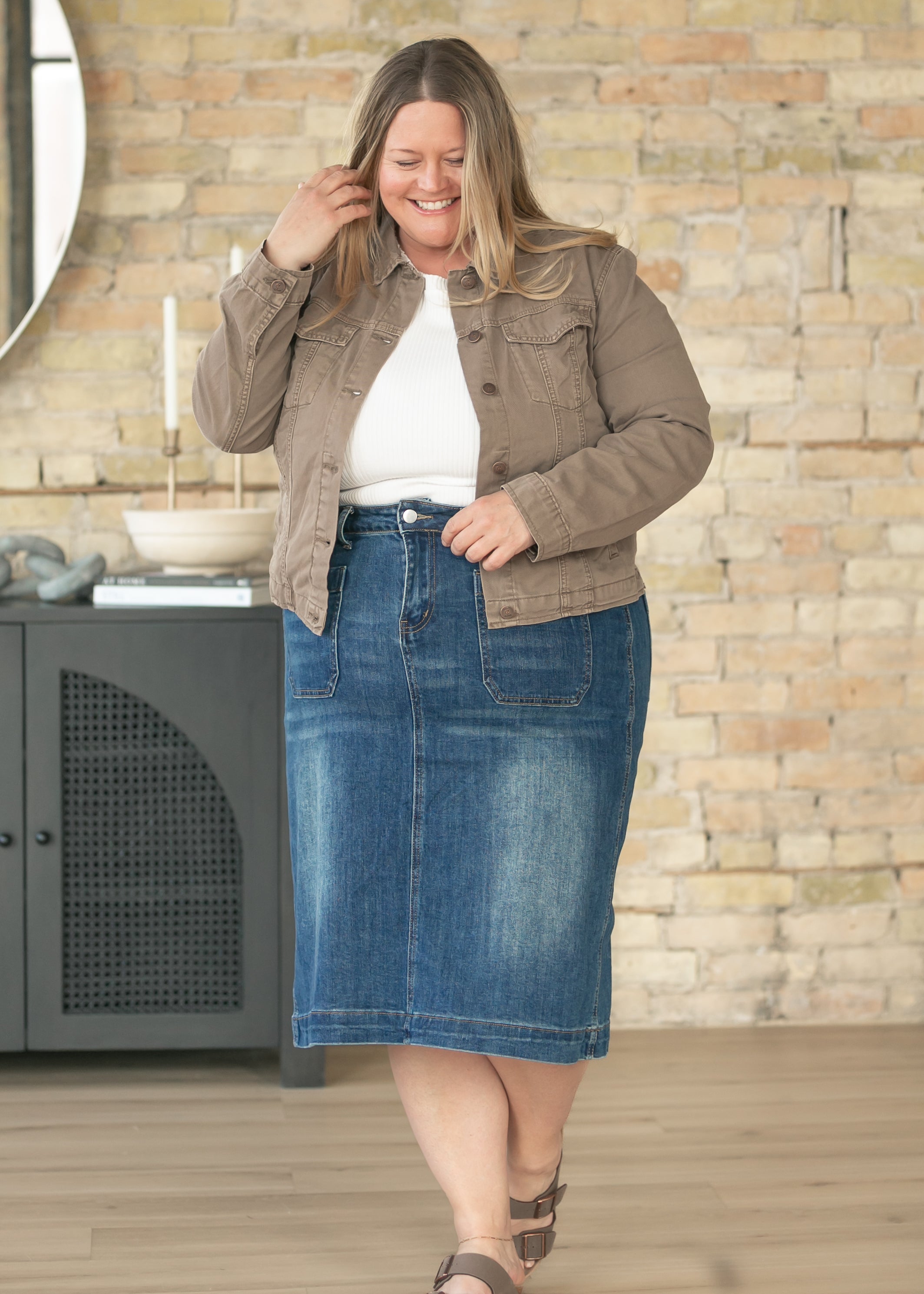 Elin Front Pocket Midi Skirt