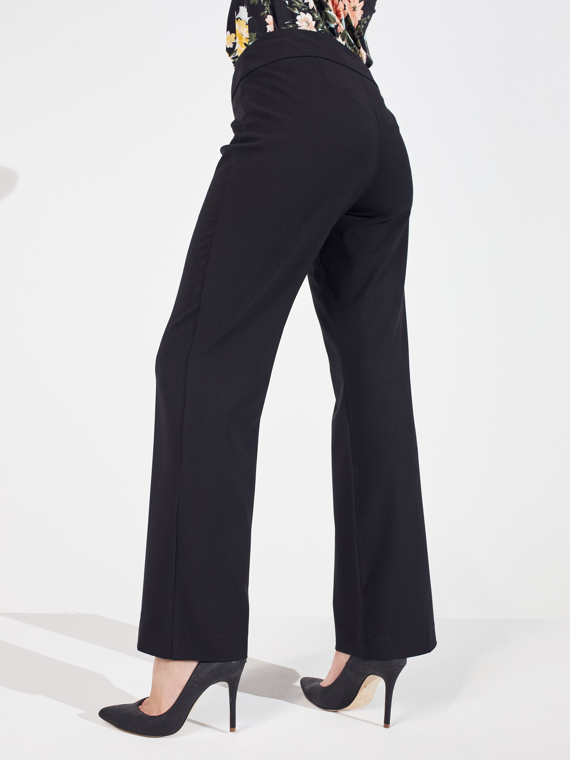 Roz & Ali Secret Agent Pull On Tummy Control Pants - Short Length – Stein  Mart