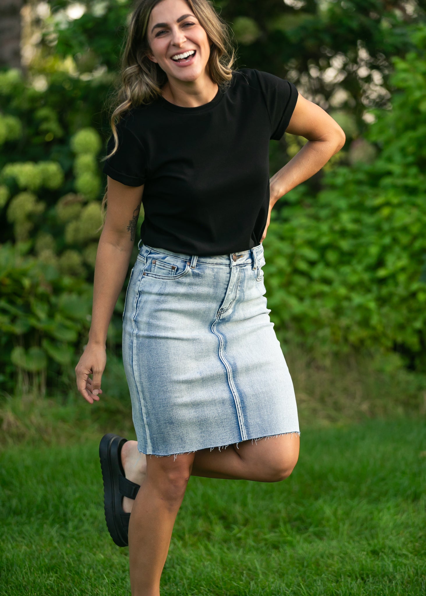 Frankie Light Wash Raw Hem Midi Skirt