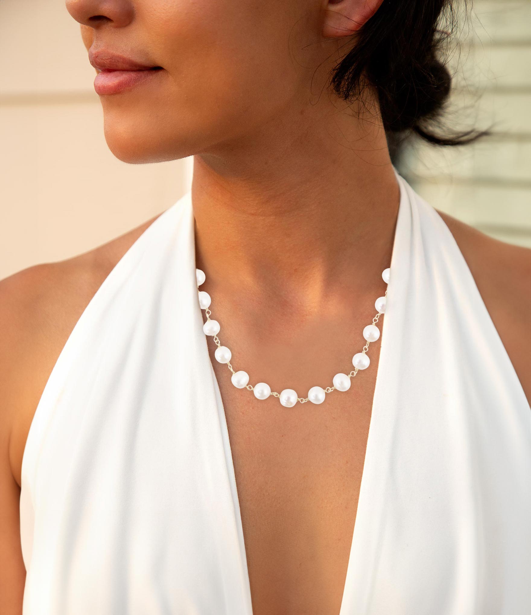 Golden Chain And White Pearl Necklaces