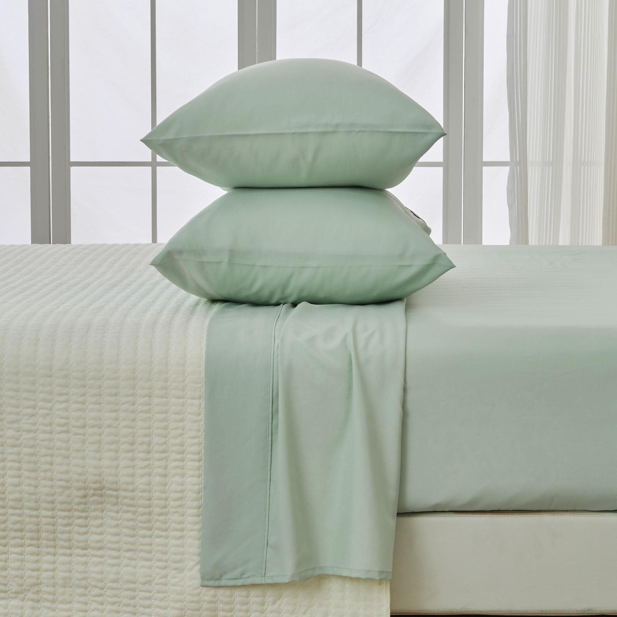 4 Piece Rayon Derived From Bamboo Sheet Set - Jordyn Collection
