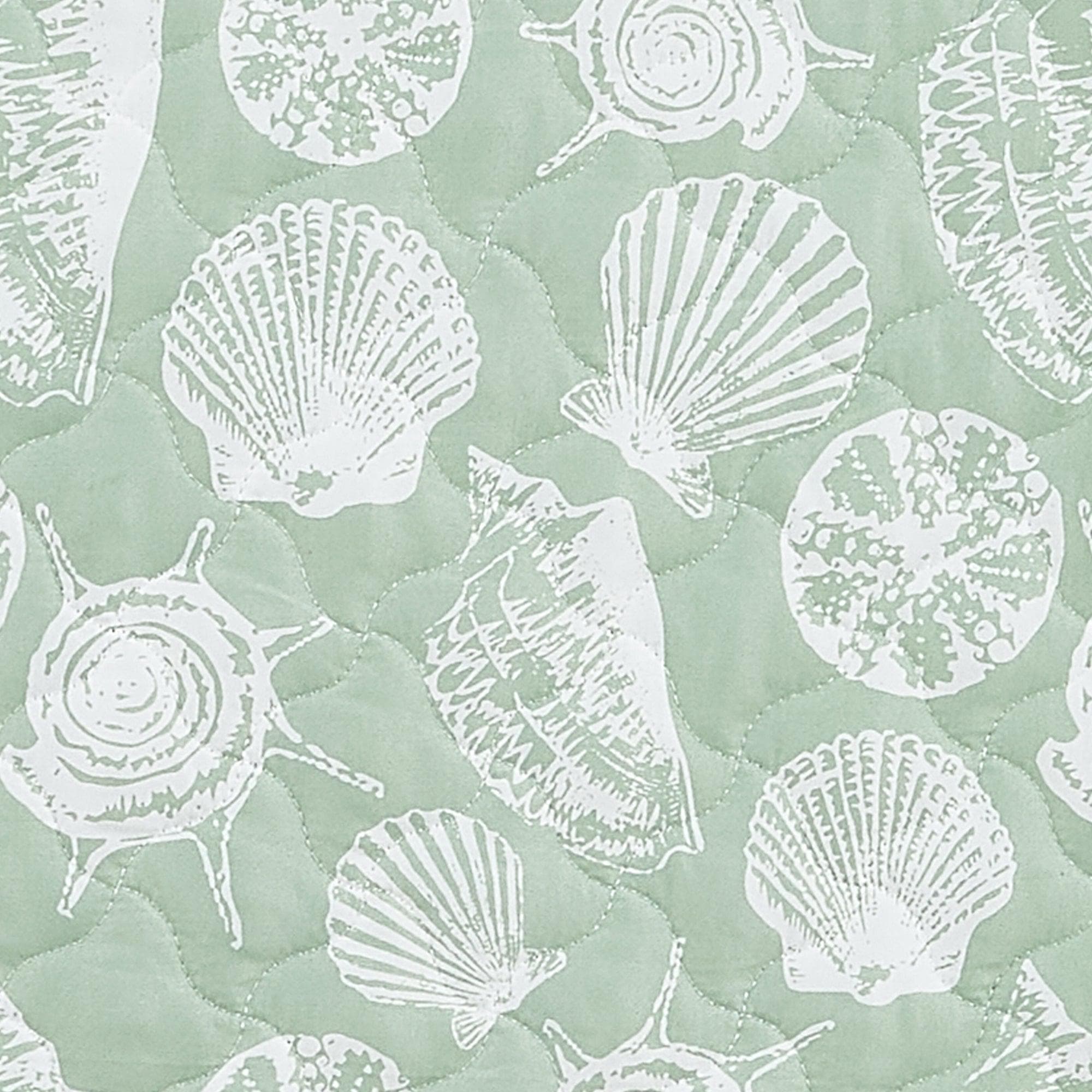 Green Seashell Quilt - Emerald Bay