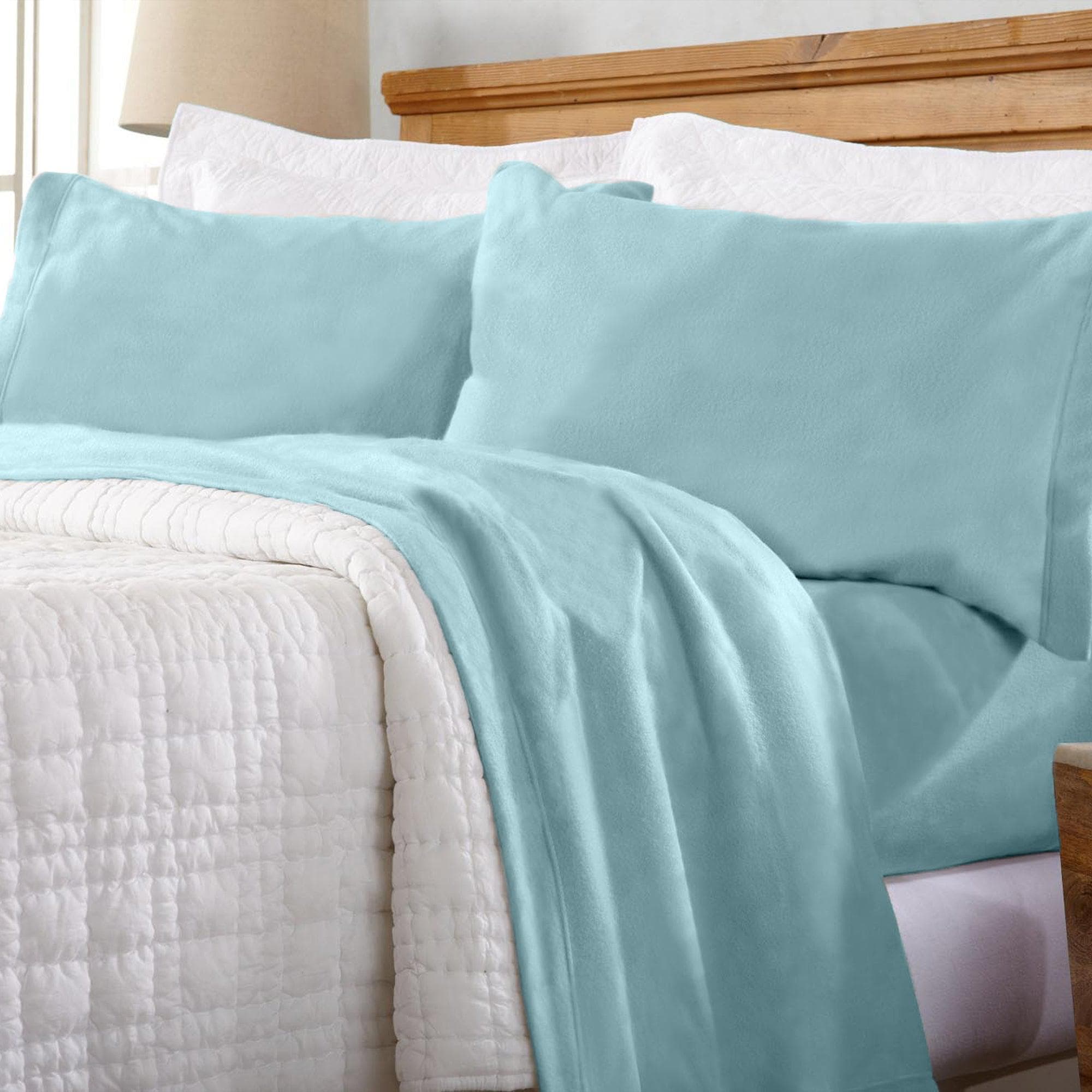 4-piece Solid Fleece Sheet - Christina Collection