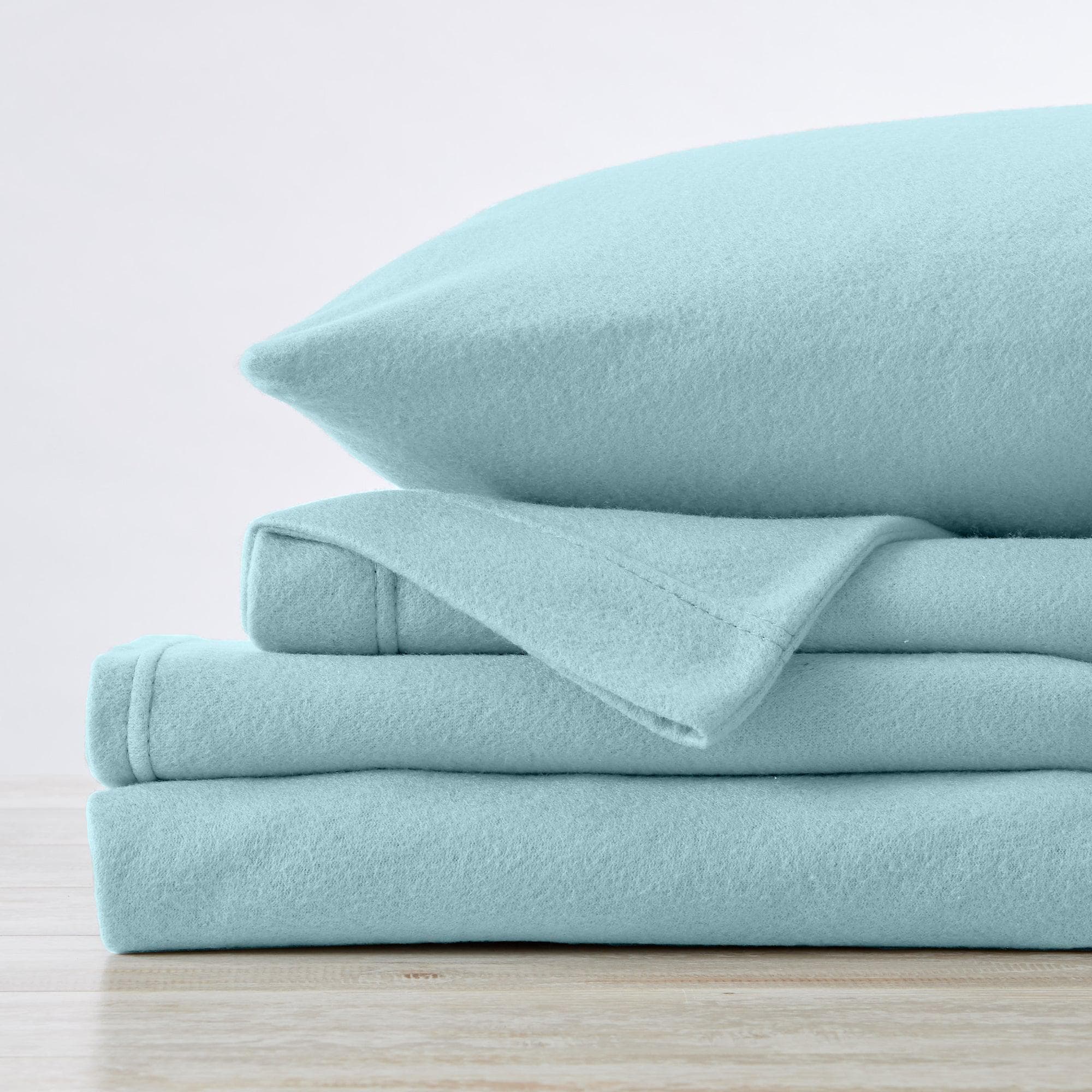 4-piece Solid Fleece Sheet - Christina Collection