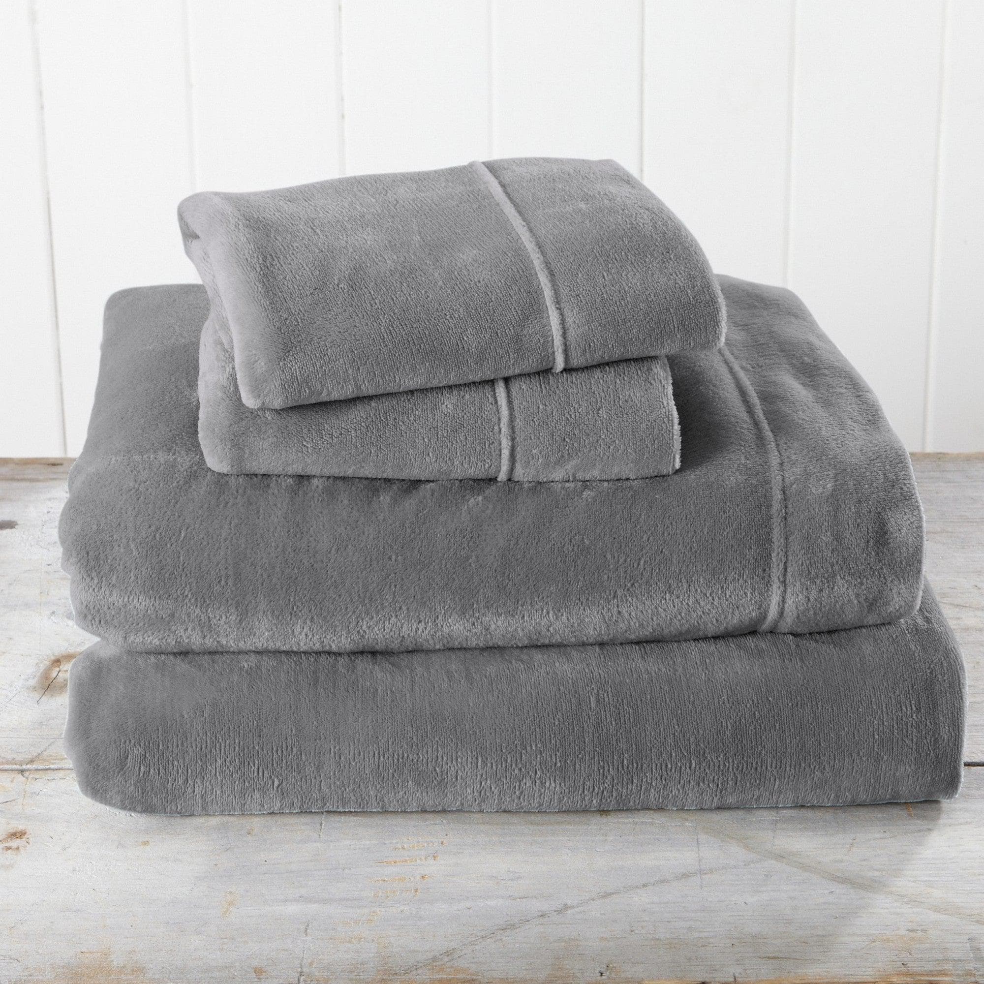 4-piece Solid Plush Sheet - Velvet Luxe Collection