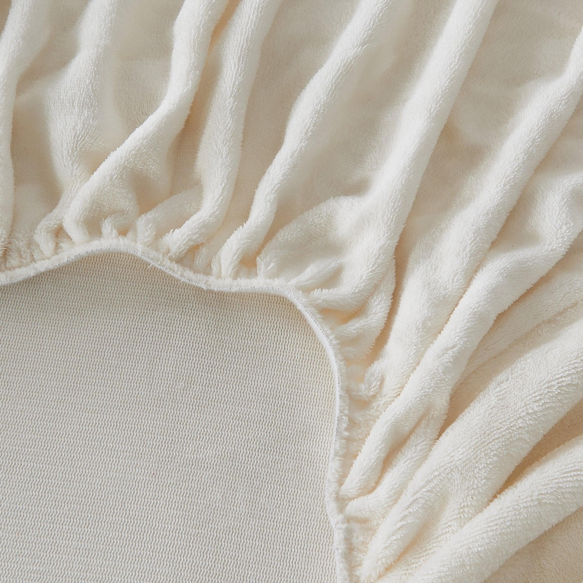 Solid Plush Fitted Sheet - Velvet Luxe Collection