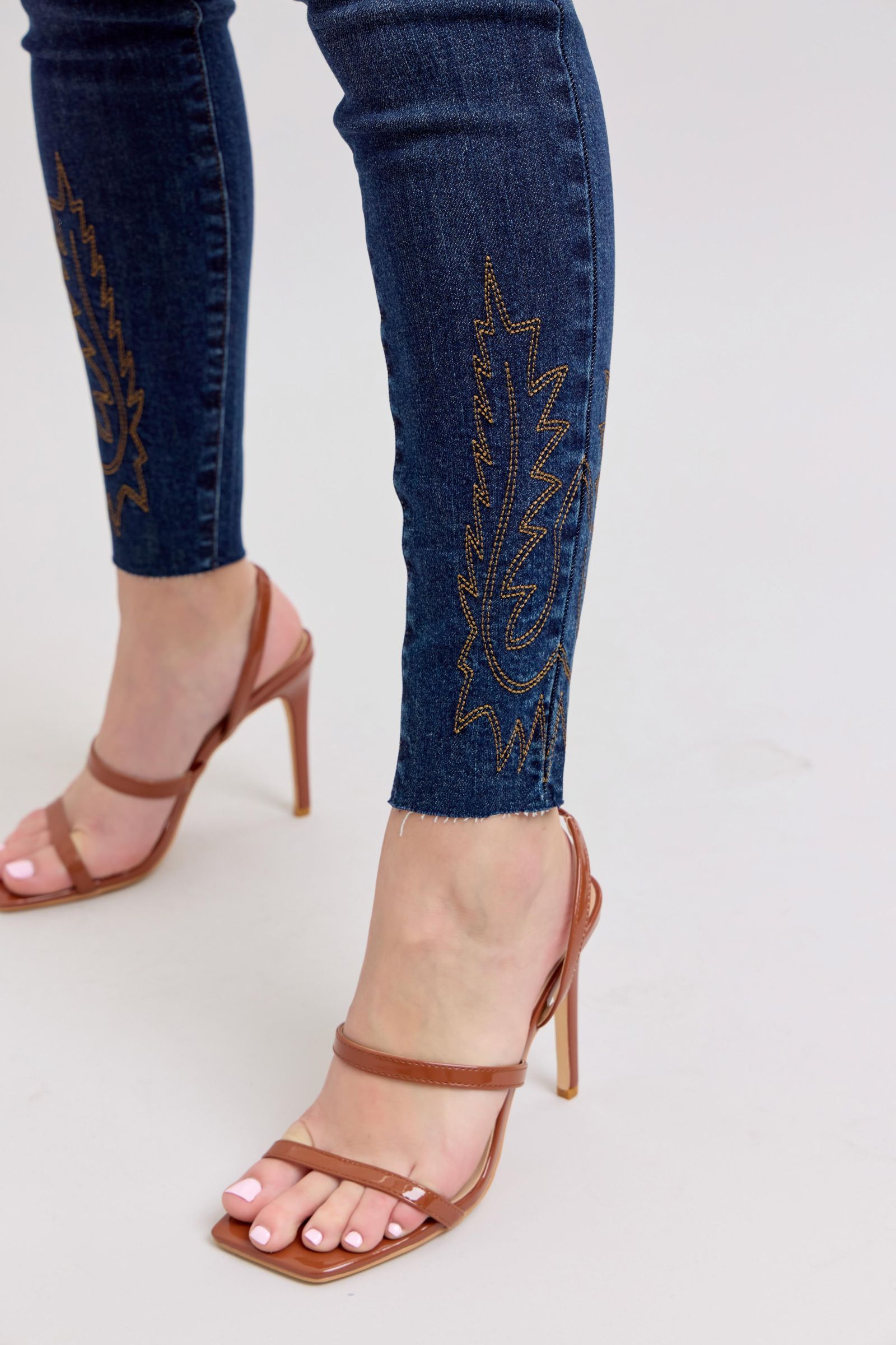 Judy Blue Full Size Embroidered High Rise Skinny Jeans | Includes Plus Size