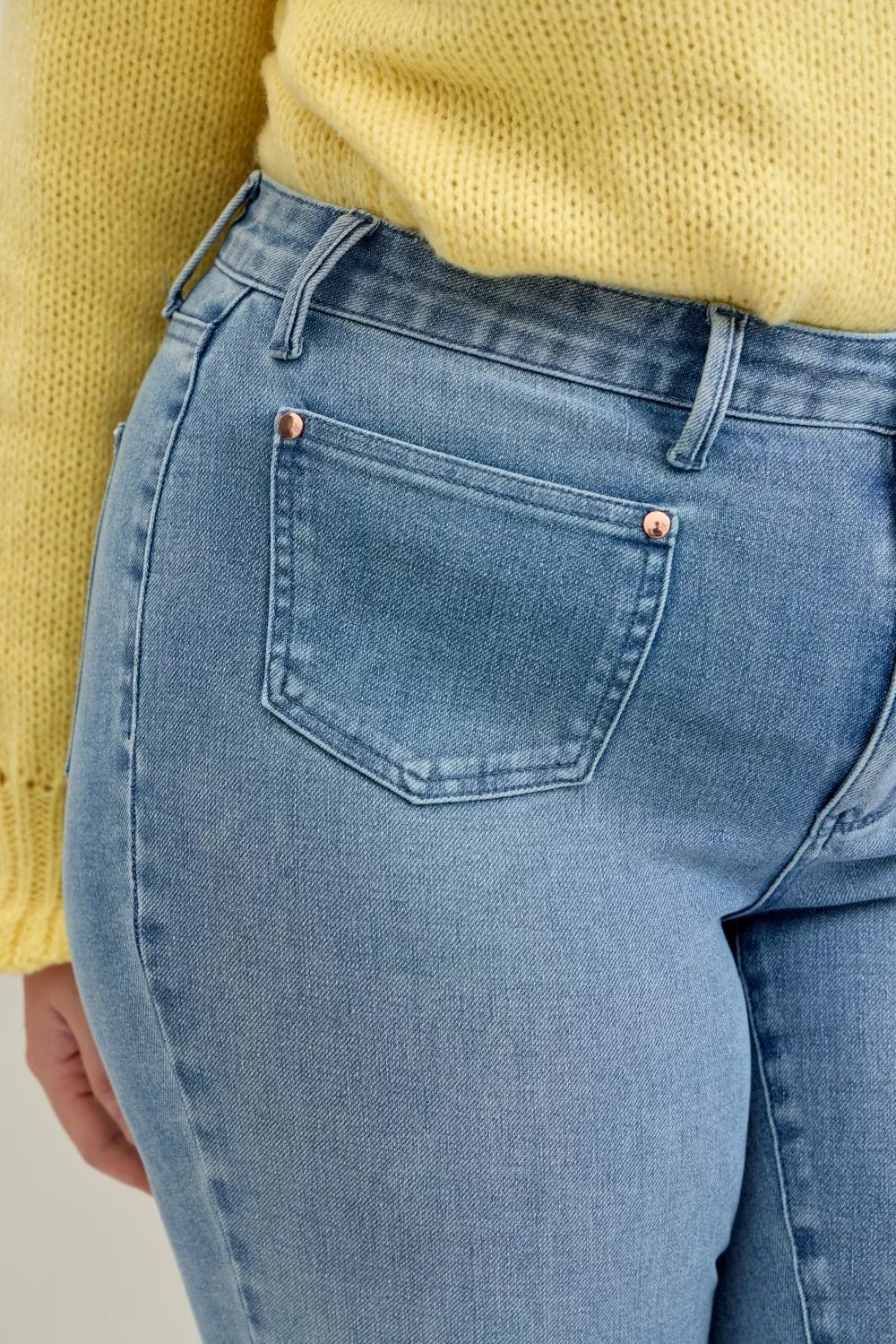 Judy Blue Full Size Mid Rise Bootcut Jeans With Contrast Wash & Front Patch Pockets | Includes Plus Size
