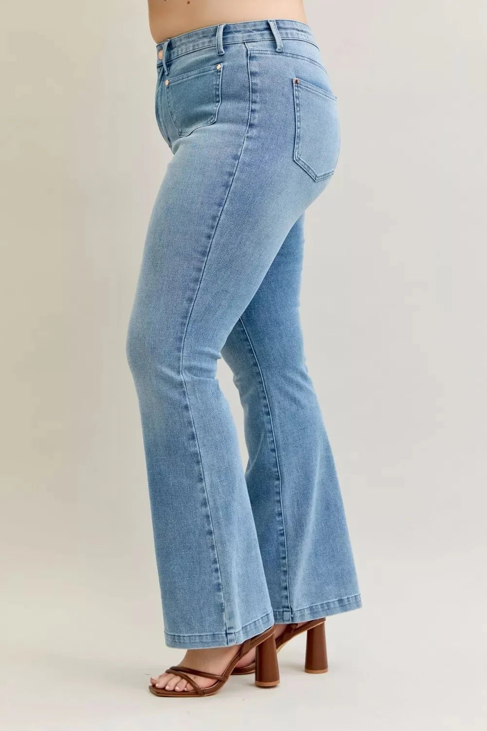 Judy Blue Full Size Mid Rise Bootcut Jeans With Contrast Wash & Front Patch Pockets | Includes Plus Size