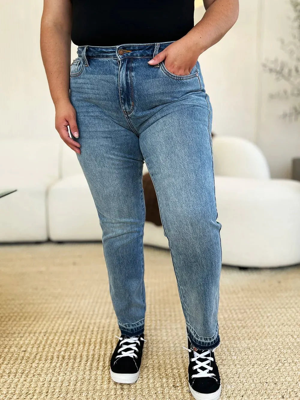Judy Blue Full Size Mid Rise Rigid Magic Release Hem Jeans | Includes Plus Size