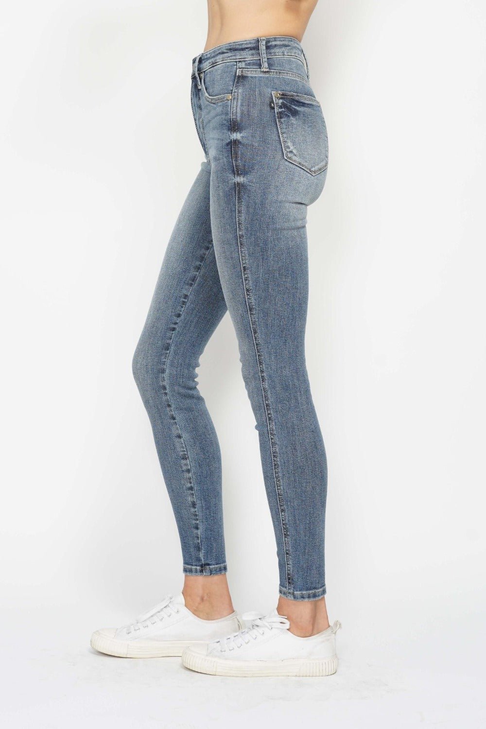 Judy Blue Full Size Tummy Control Contrast Wash Skinny Jeans | Includes Plus Size