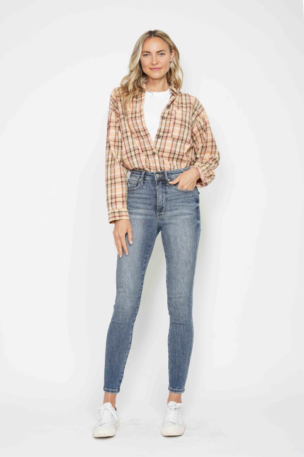Judy Blue Full Size Tummy Control Contrast Wash Skinny Jeans | Includes Plus Size