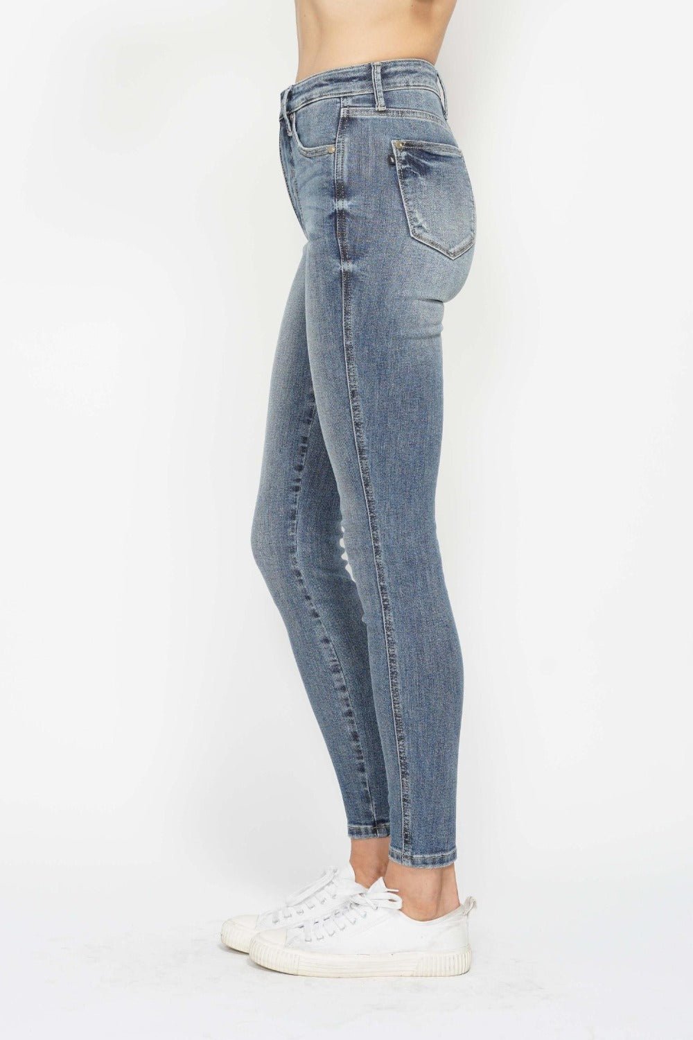 Judy Blue Full Size Tummy Control Contrast Wash Skinny Jeans | Includes Plus Size