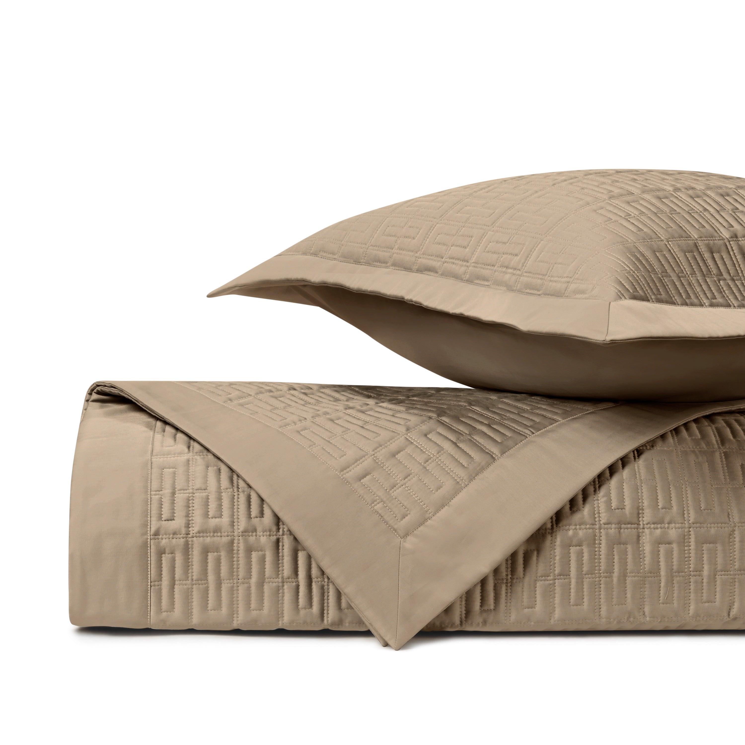 Londres Quilted Coverlet Set