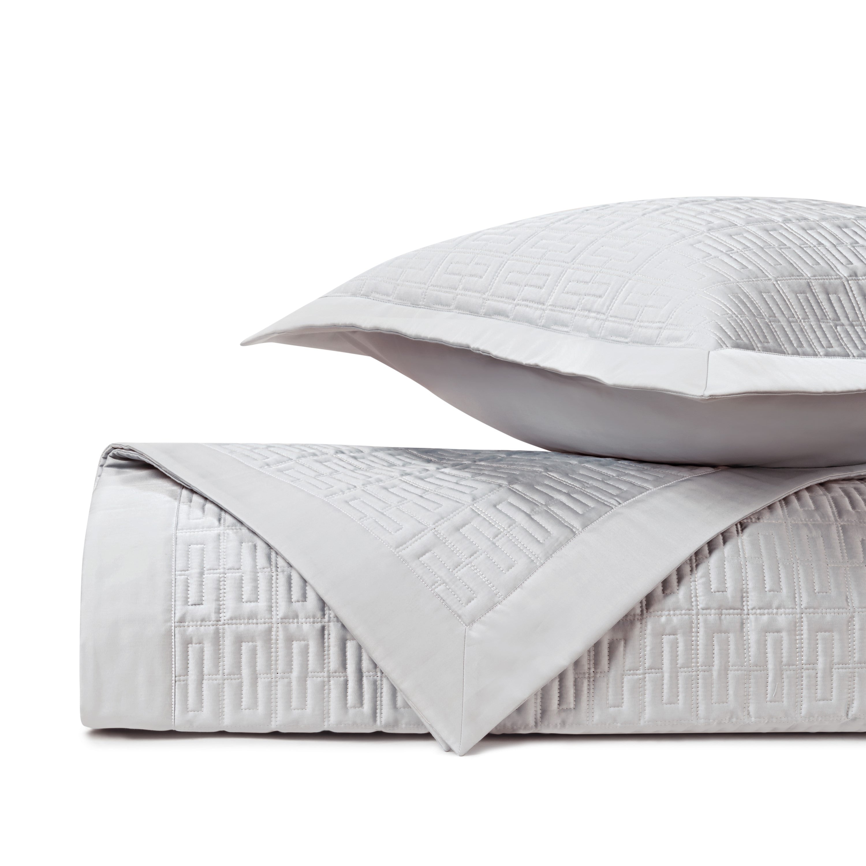 Londres Quilted Coverlet Set
