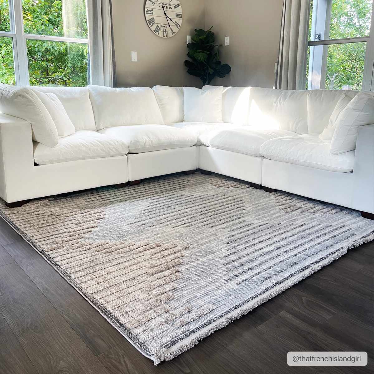 Maulawin High-low Rustic Rug