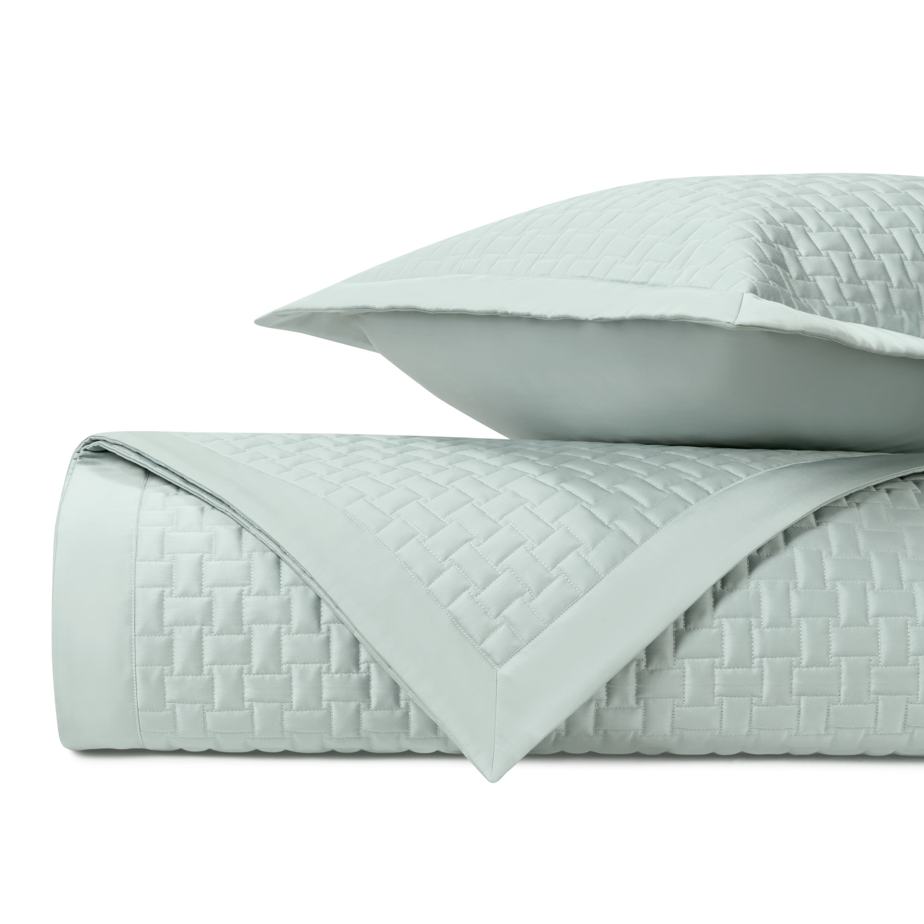 Wicker Quilted Coverlet Set