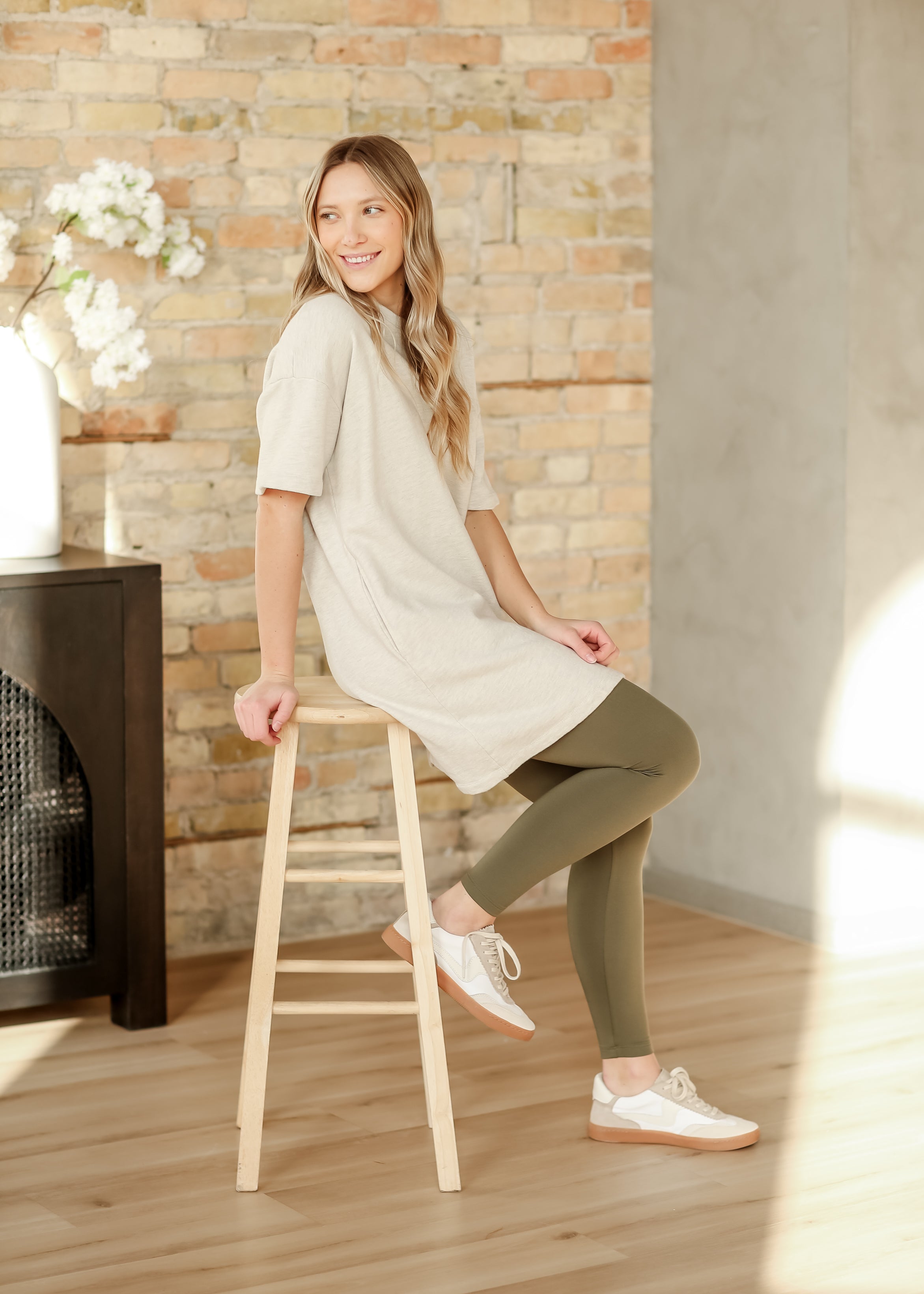 Women's Olive No Cling Leggings