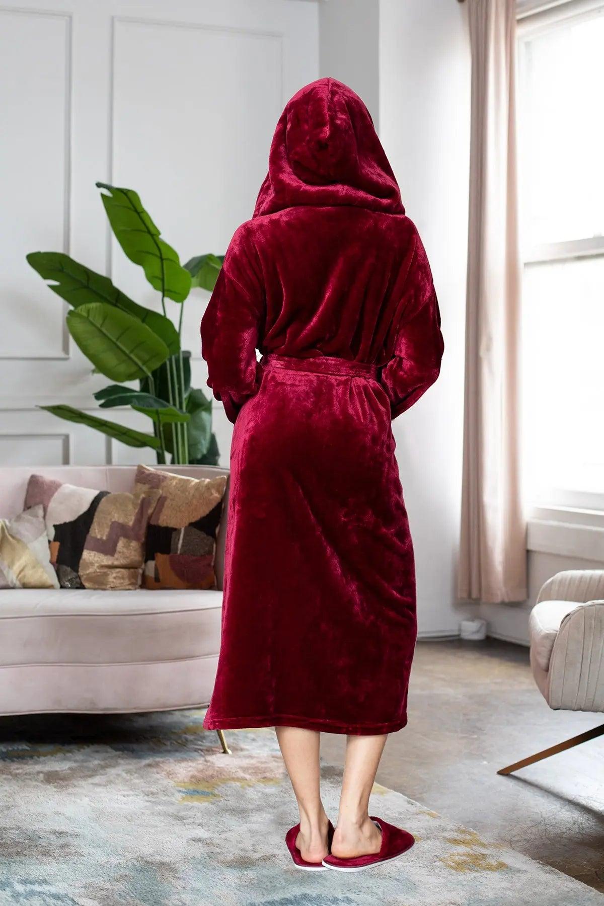 Women’s Plush Hooded Robe - Spa-worthy Comfort At Home