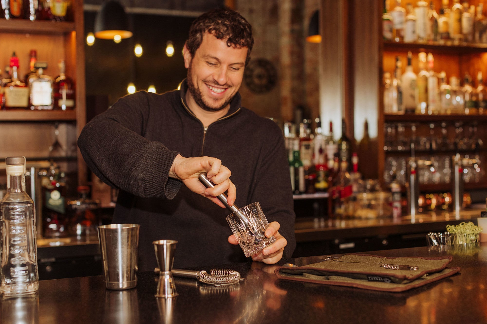 10-piece Bar Tool Roll Up Kit